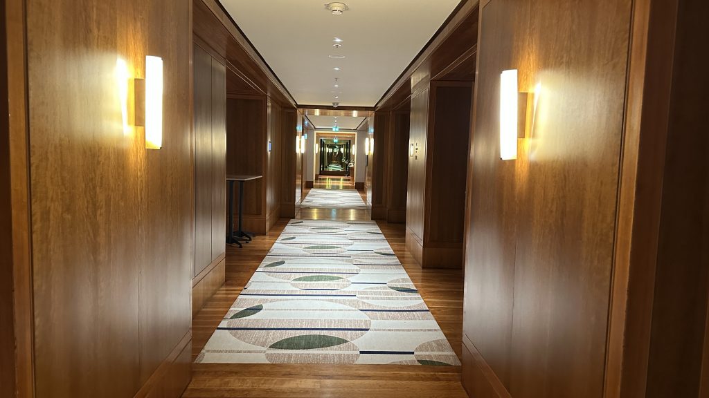 Conrad Hamburg Hotel Flur Meetingraeume