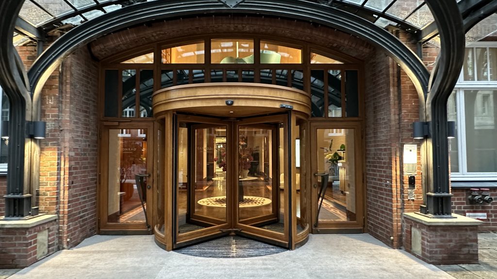 Conrad Hamburg Hotel Haupteingang