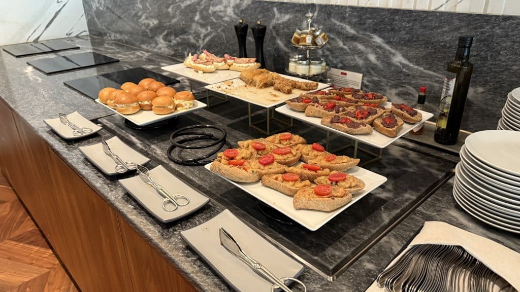 Grand Hyatt Athen Club Lounge 224 1