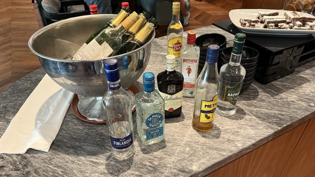 Grand Hyatt Athen Club Lounge 239 1