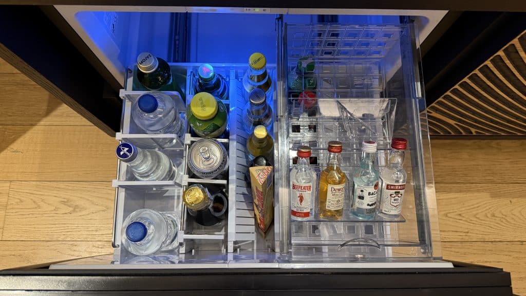 Grand Hyatt Athen Minibar 19 1