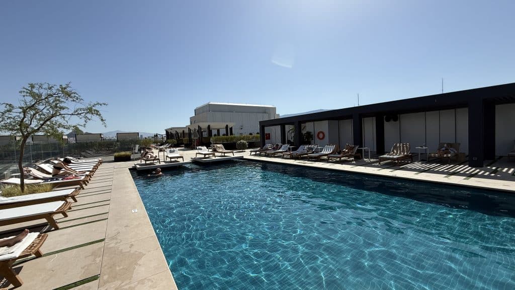 Grand Hyatt Athen Rooftop Pool 109 1