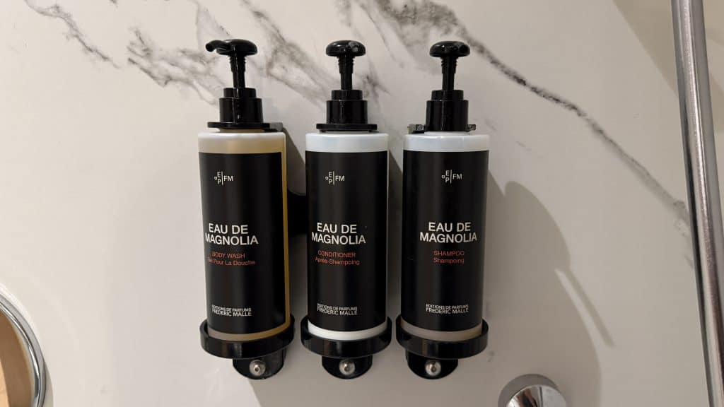 Grand Hyatt Athen Shampoo Etc 31 1