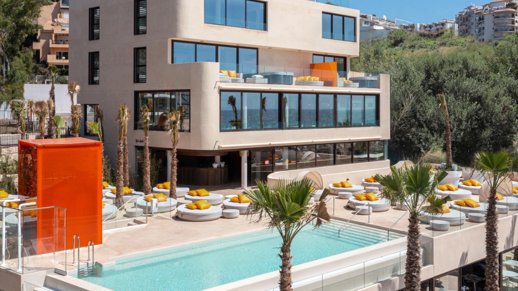Higueron Hotel Malaga Beach Club