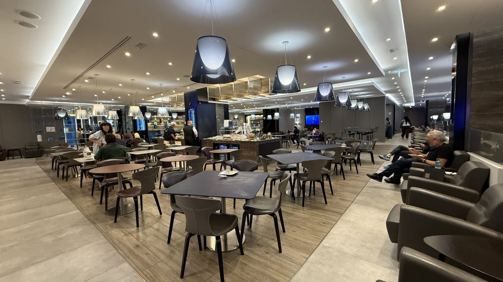 ITA Airways Piazza Di Spagna Lounge Rom Essbereich Da