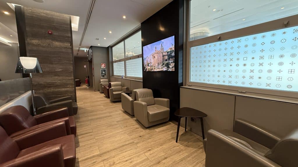 ITA Airways Piazza Di Spagna Lounge Rom Sesselgang