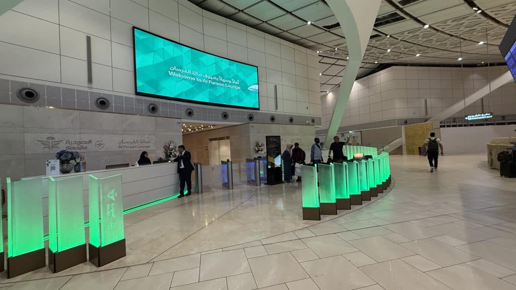 Saudia AlFursan Business Lounge Jeddah Eingang