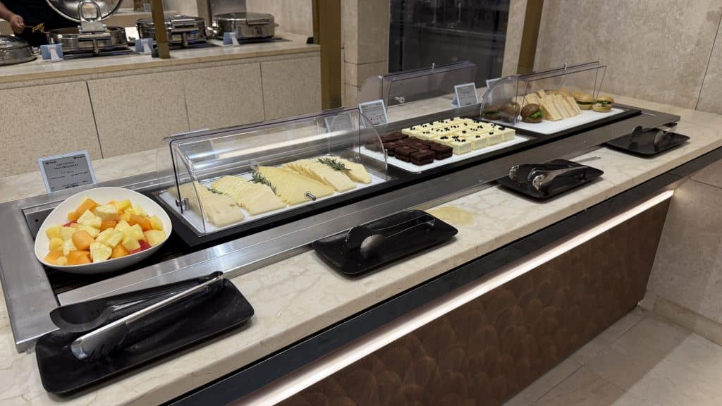 Saudia AlFursan Business Lounge Jeddah Snacks