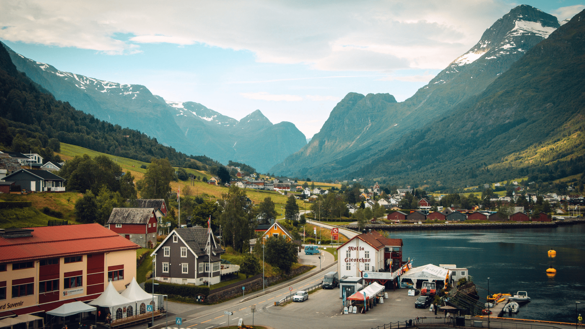 Stavanger Häuser am Wasser