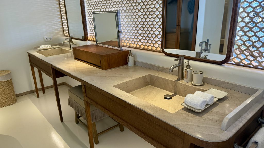 six-senses-ibiza-bad-waschtisch