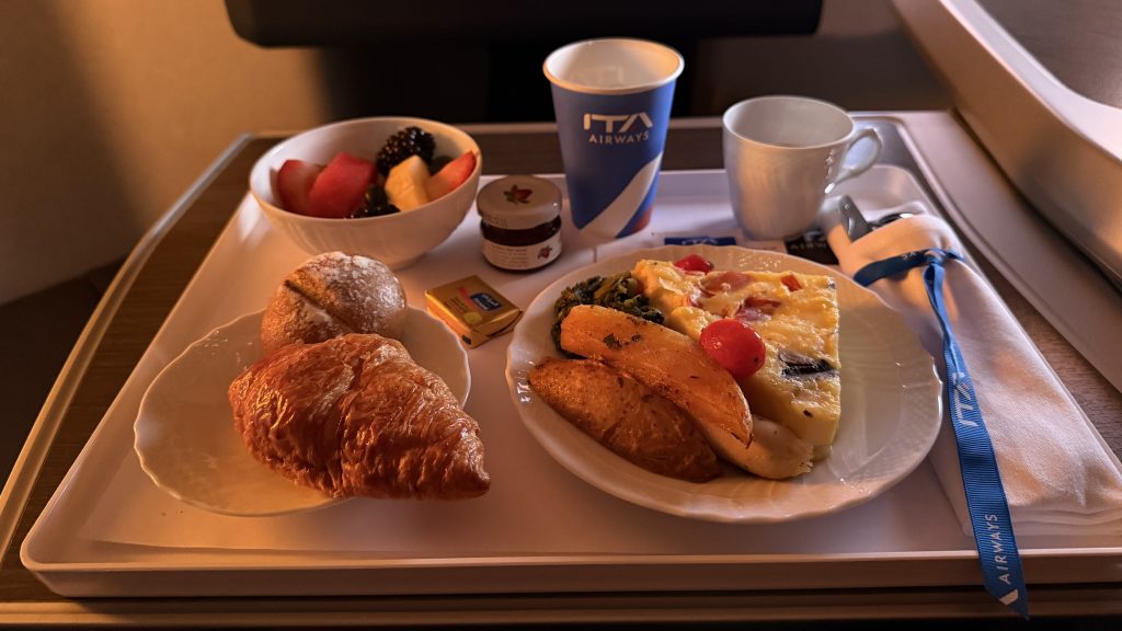 ITA-Airways-Airbus-A321neo-Frühstück