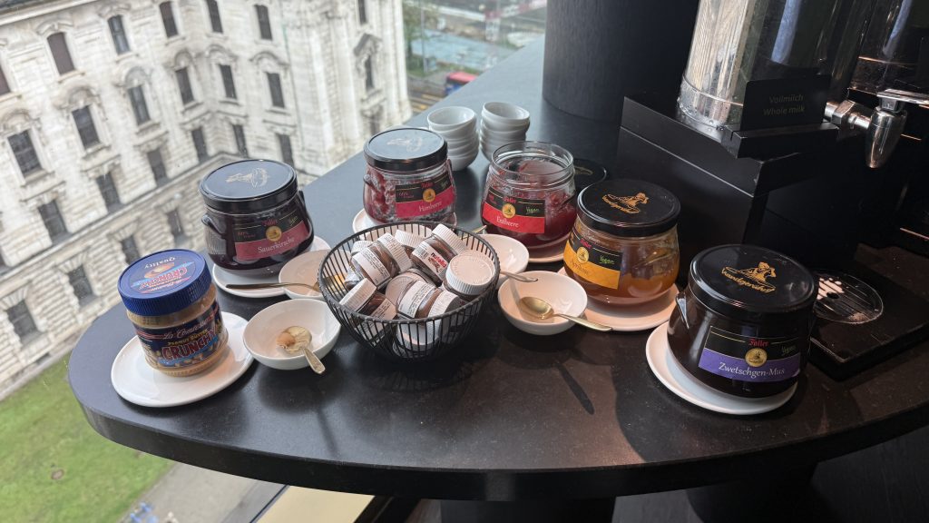 koenigshof-munich-fruehstueck-marmelade