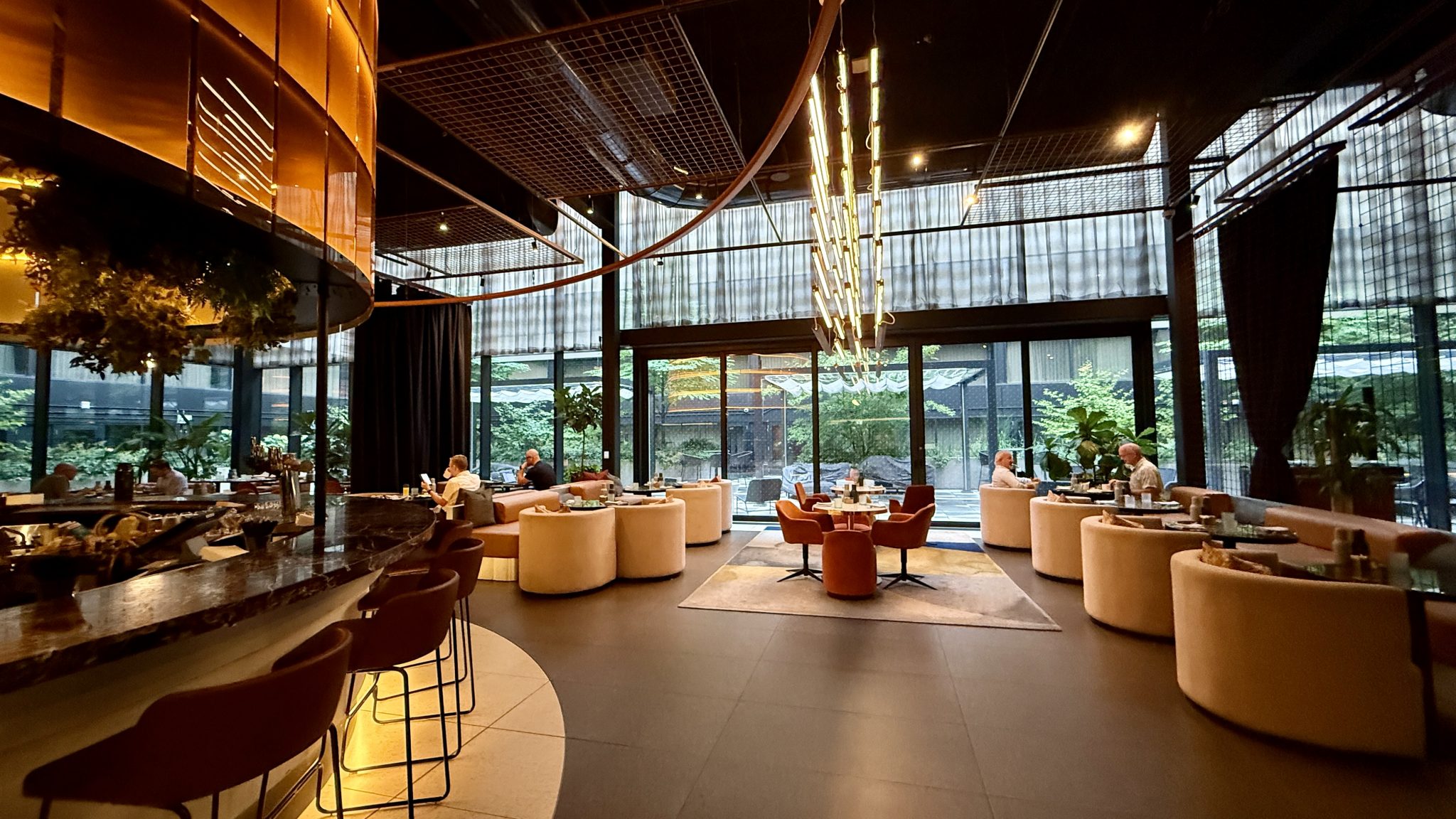 w-toronto-restaurant