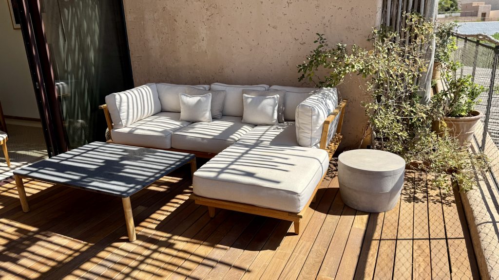 six-senses-ibiza-couch-terasse