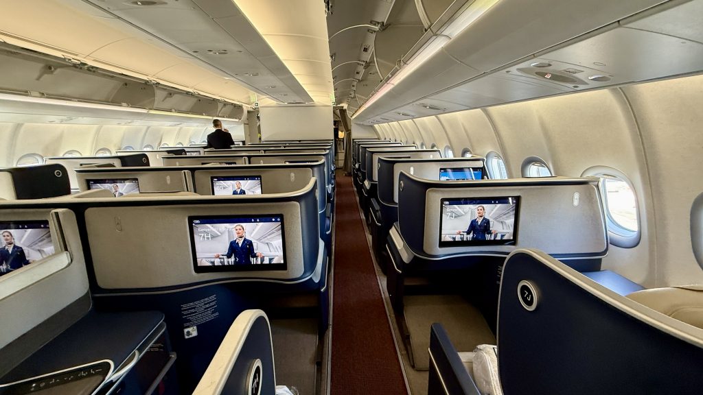 ita-airways-a330neo-business