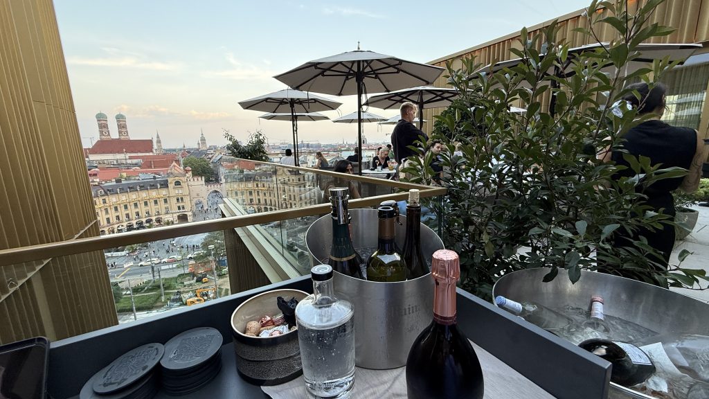 koenigshof-munich-aussicht-dachterasse