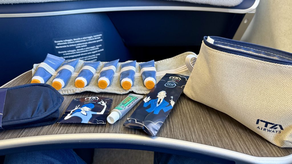 ita-airways-airbus-a330neo-amenity-kit