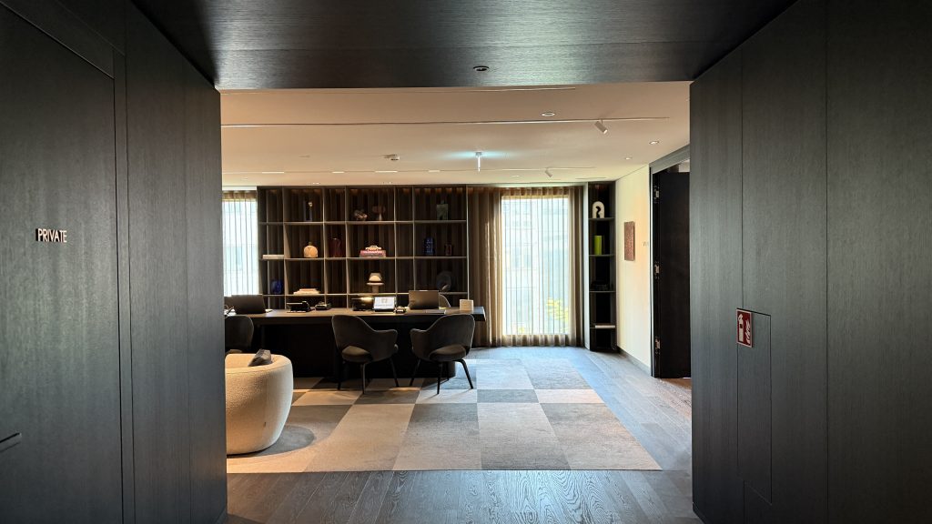 koenigshof-munich-lobby