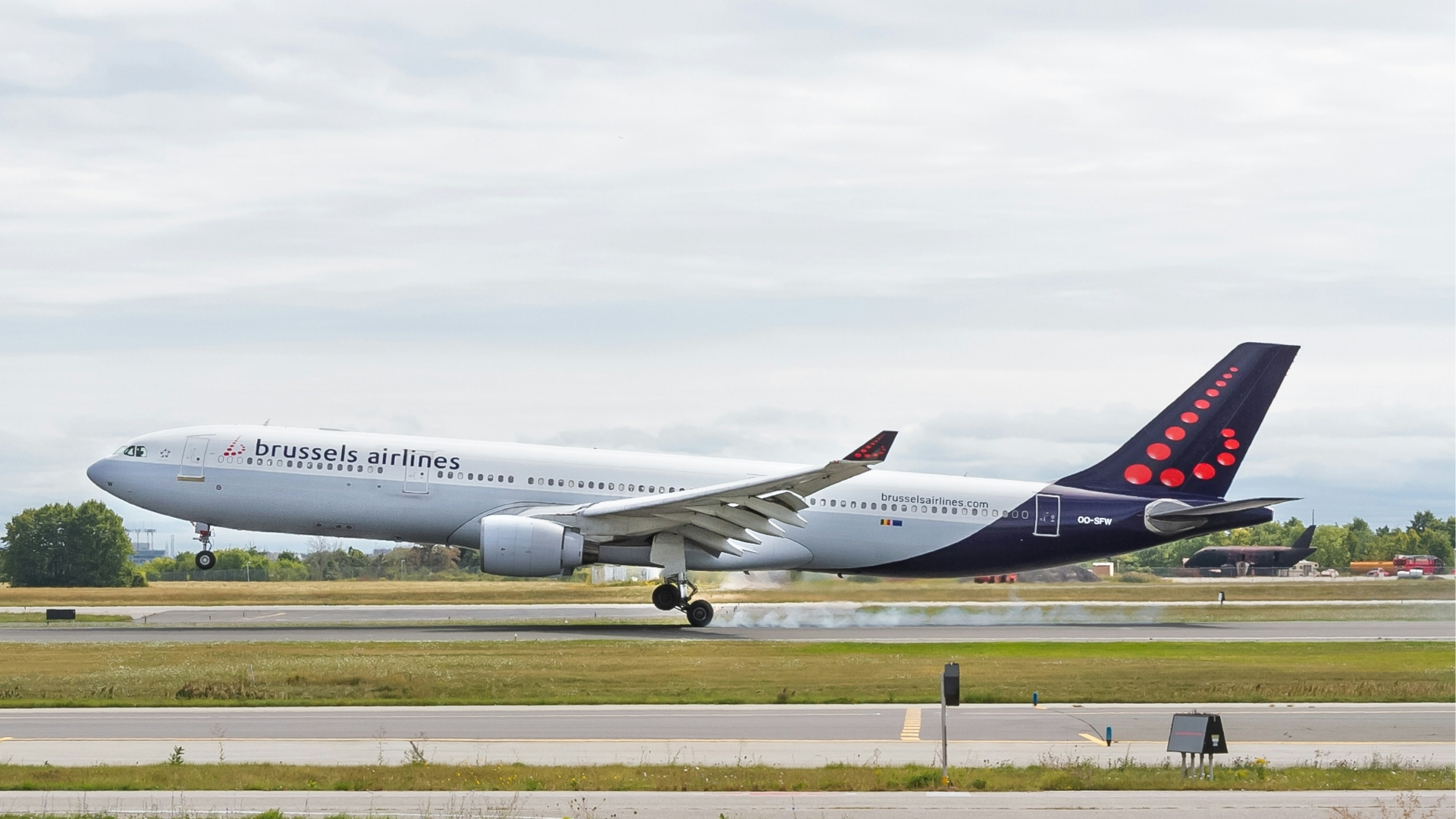 Brussels Airlines A330 John Mcarthur