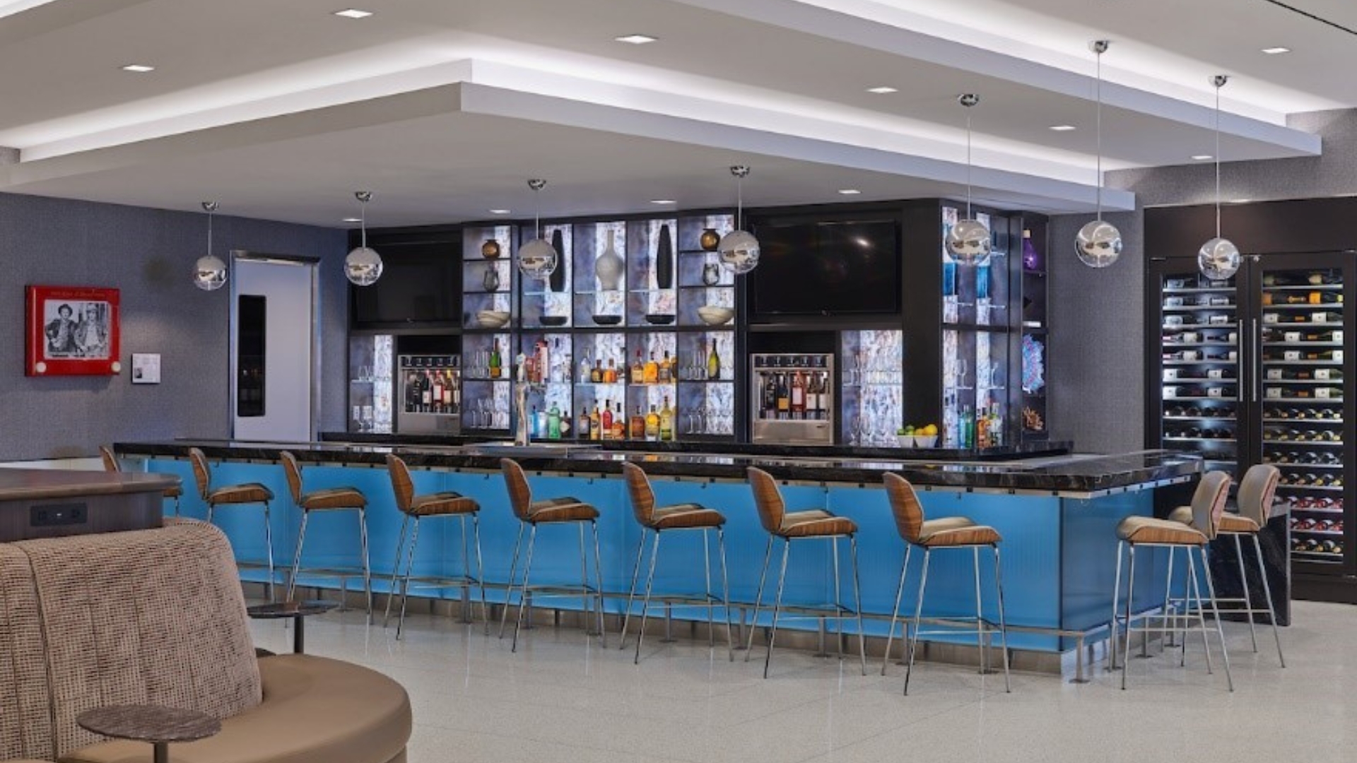 Delta Sky Club Bar SLC