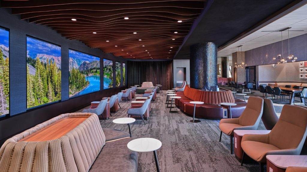 DeltaSkyClubImmersionWall