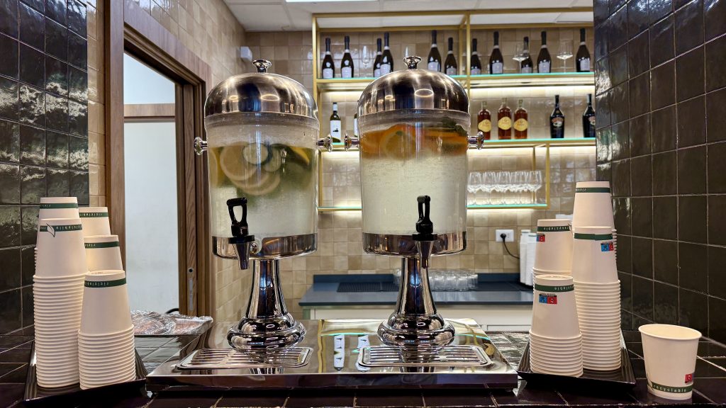 prima-vista-lounge-rom-getreanke