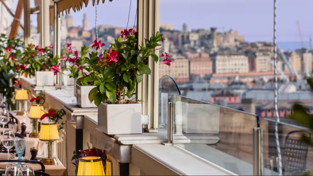 Grand Hotel Savoia Genua Hilton Restaurant Ausblick