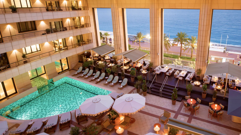 Hyatt Regency Nizza Pool