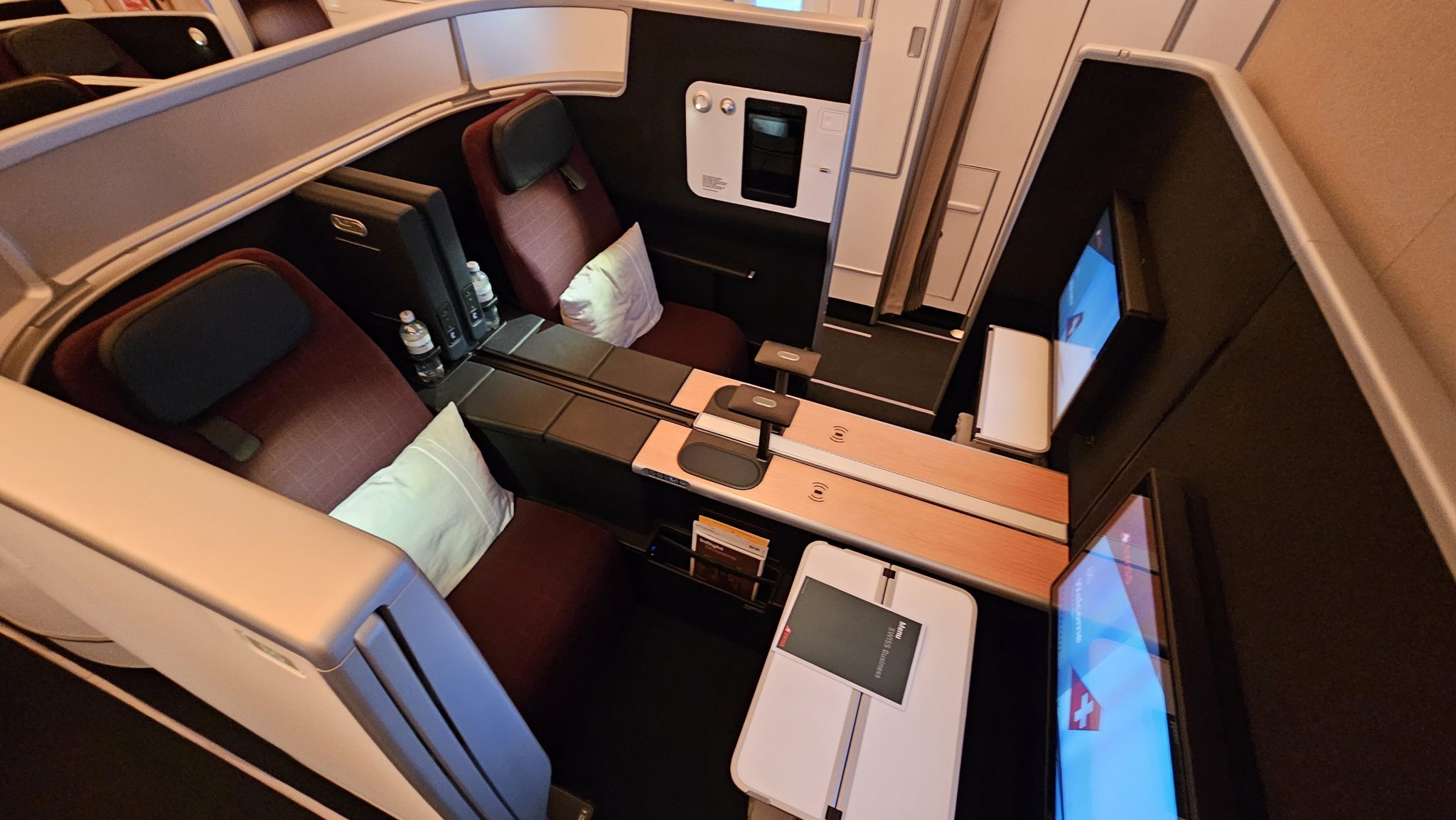 Swiss A350 Senses Business 4