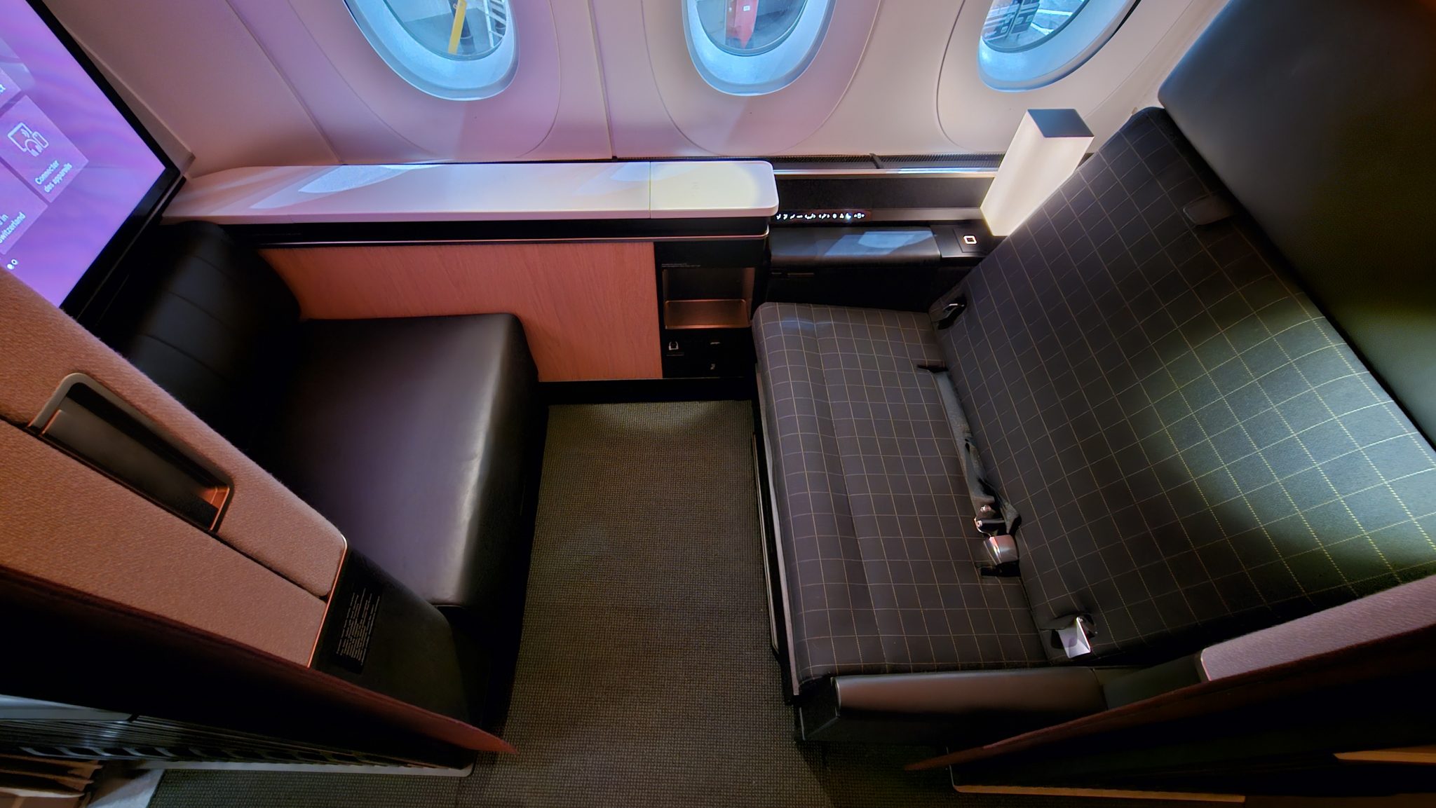 Swiss A350 Senses First Class 10