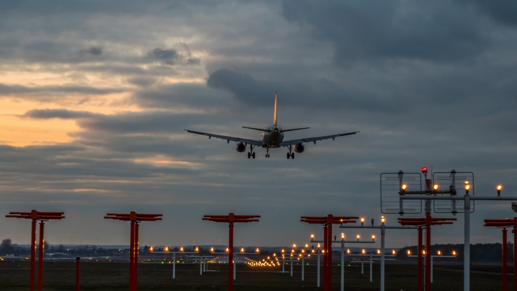 Flugzeug Landung Flughafen Sturm