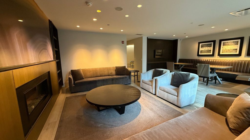 Hyatt Centric The Loop Chicago Lobby Raum