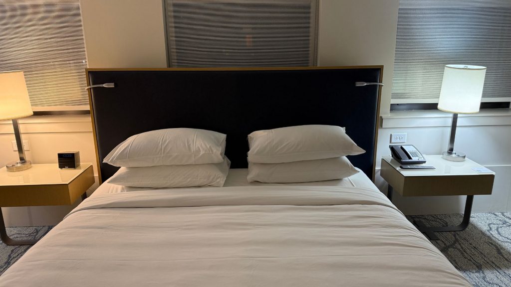 Hyatt Centric The Loop Chicago Zimmer Bett