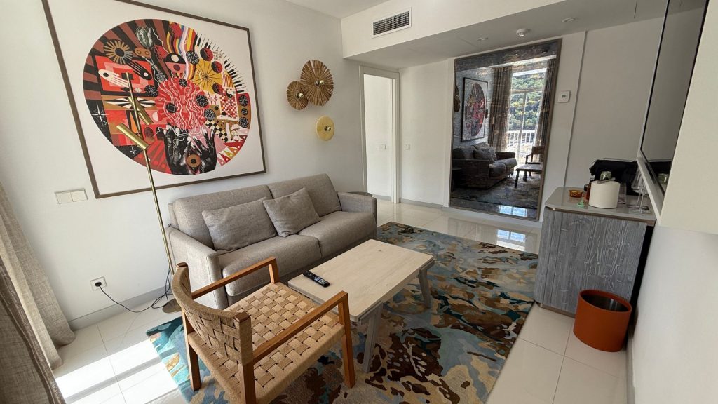 Hyde Ibiza Suite Wohnzimmer (2)