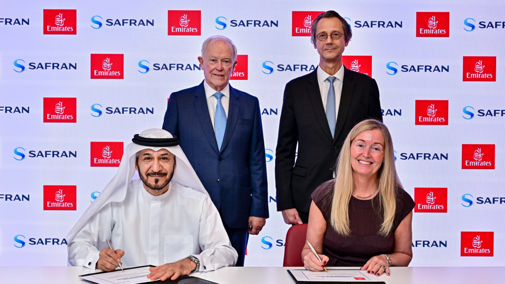 Safran Seats x Emirates Dubai Airshow 2025(CEO Safran Seats Victoria Foy)