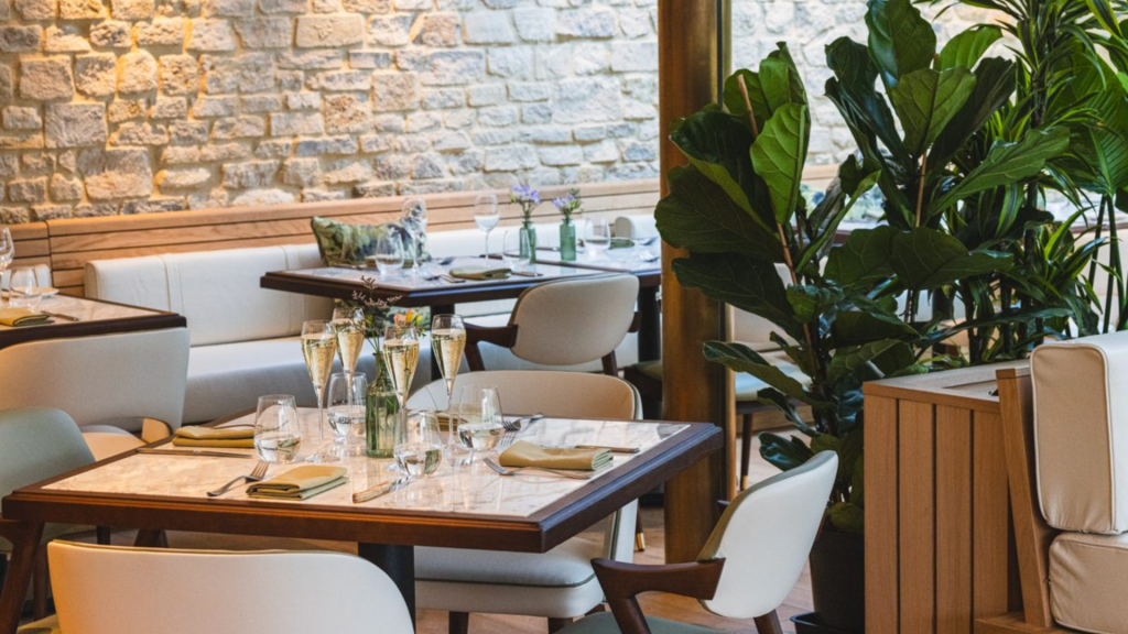 Lucknam Park Hotel Accor Emblems Collection Wallet Garden Restaurant