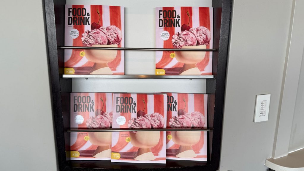 Maple Leaf Lounge Toronto Magazine