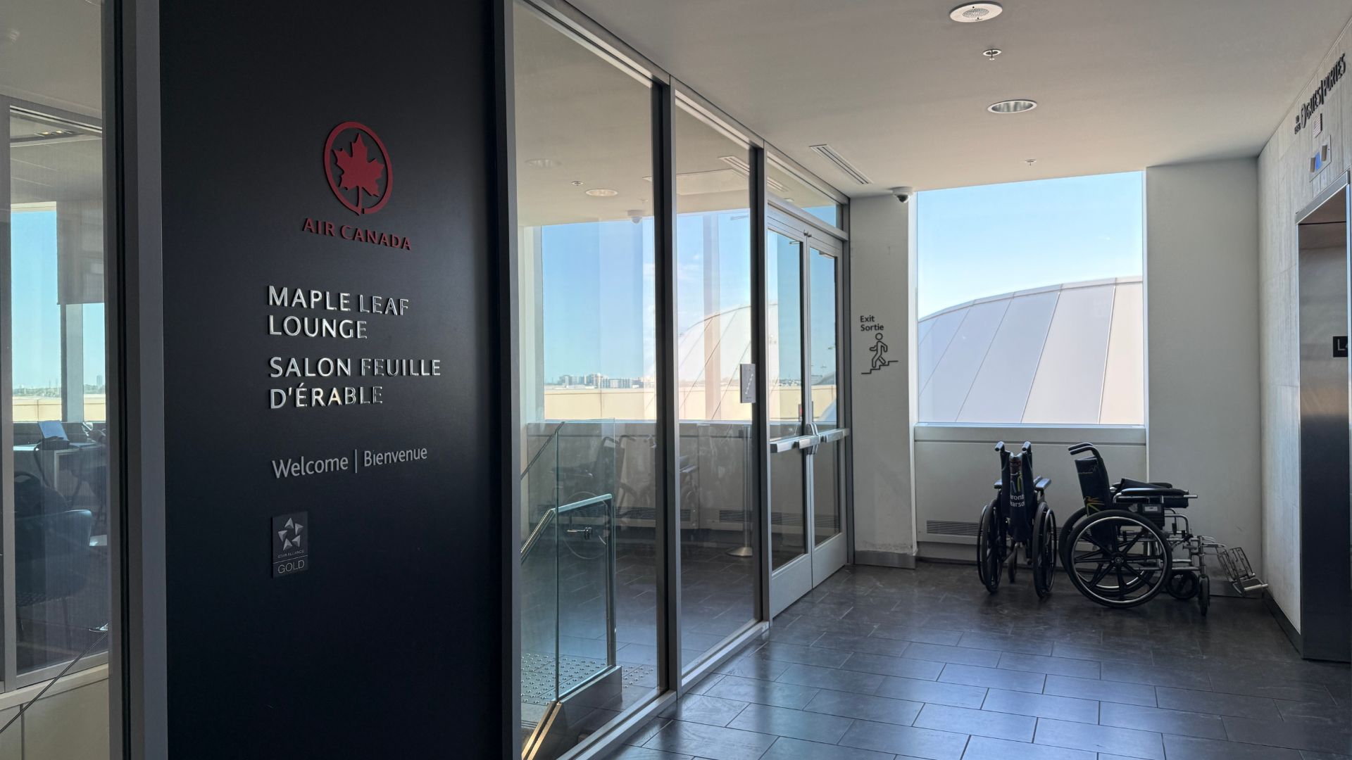 Maple Leaf Lounge Toronto