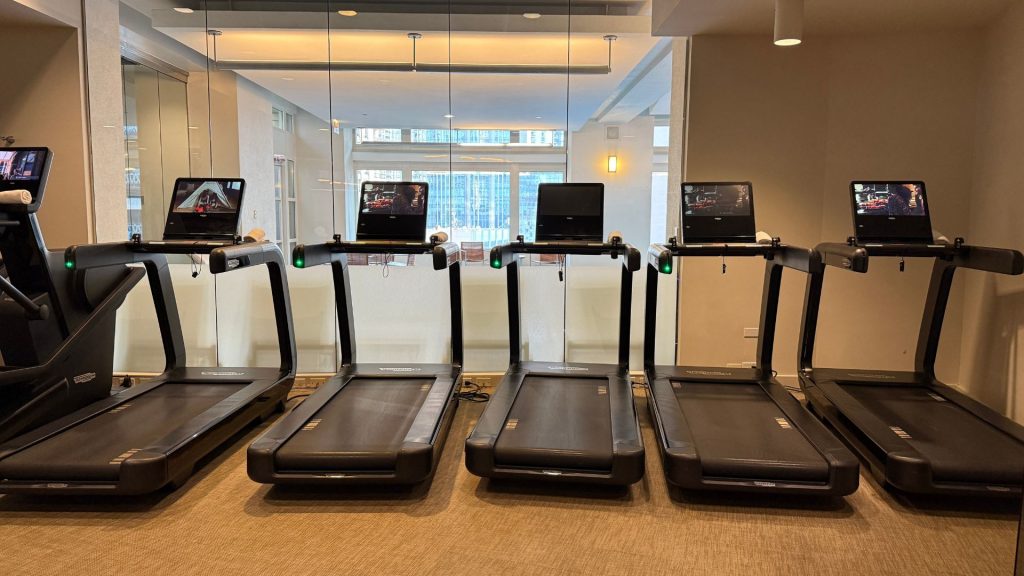 Park Hyatt Chicago Fitnessraum Laufband