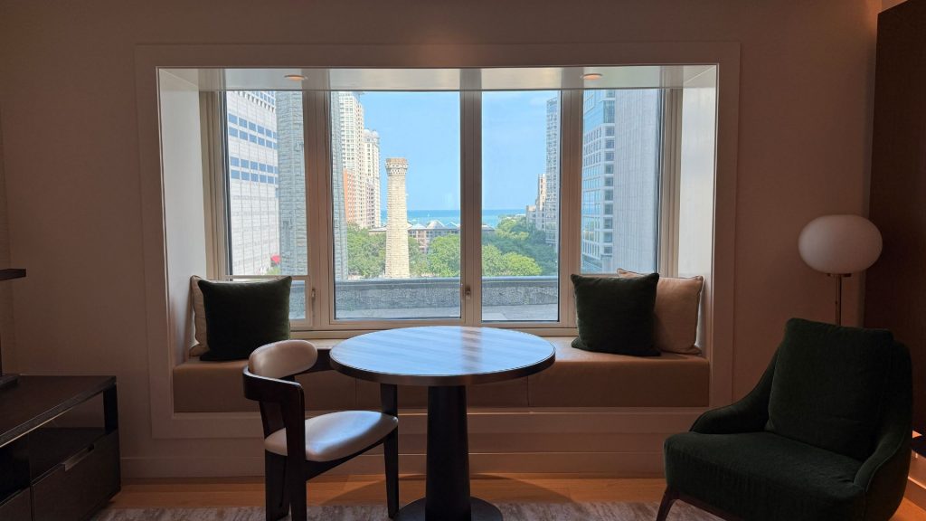 Park Hyatt Chicago Schlafbereich Fenster