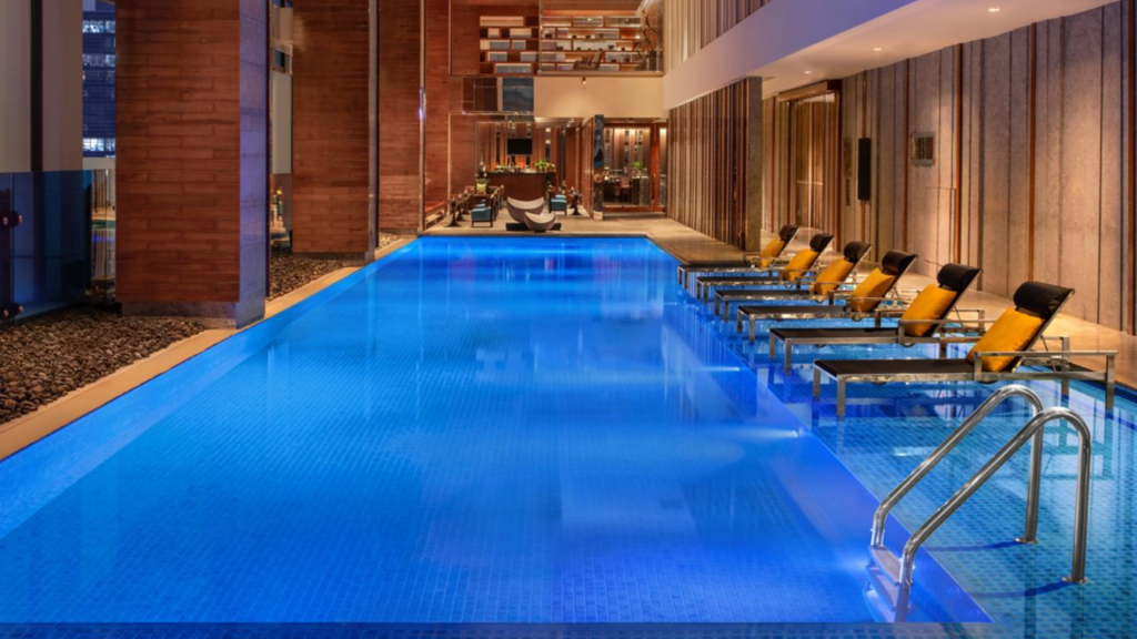 Renaissance Ratchaprasong Bangkok Pool