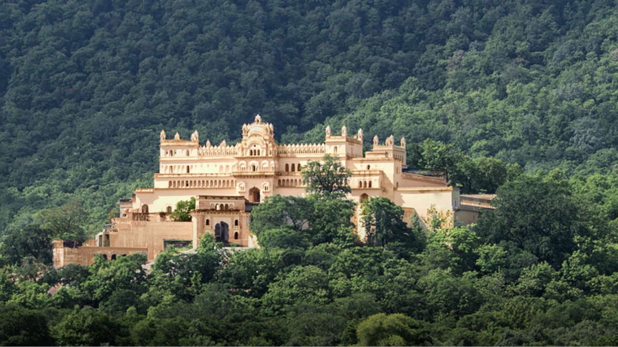 Oberoi Rajgarh-Palast