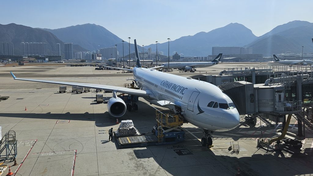 Cathay Pacific A330 Hongkong Bangkok 1