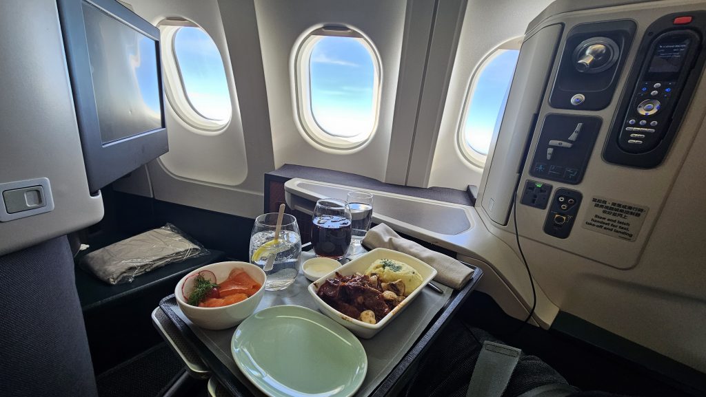 Cathay Pacific A330 Hongkong Bangkok 4