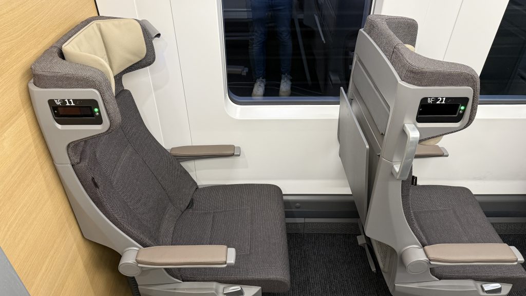 DB ICE L Erste Klasse Einzelsitz 2