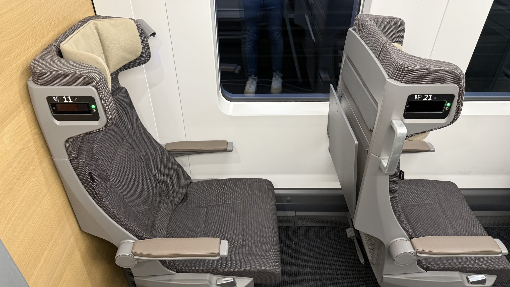 DB ICE L Erste Klasse Einzelsitz 2