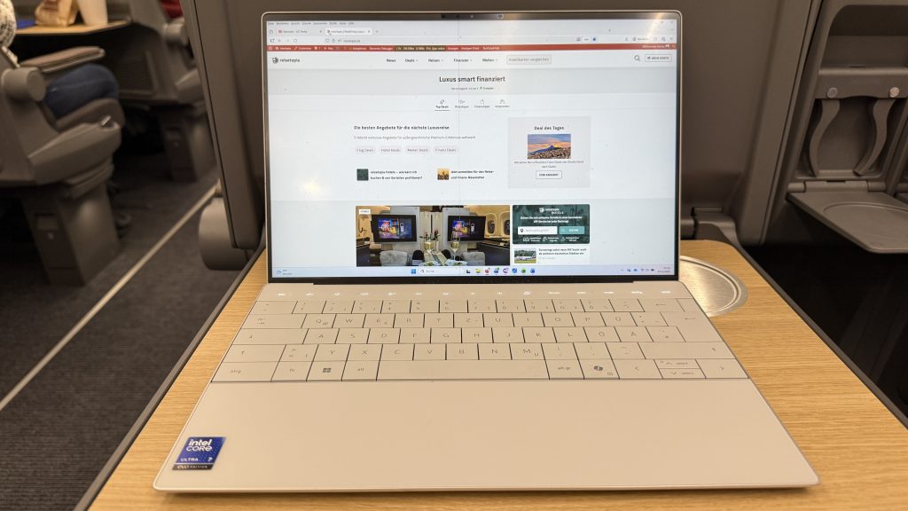 DB ICE L Erste Klasse Sitz Tisch Laptop