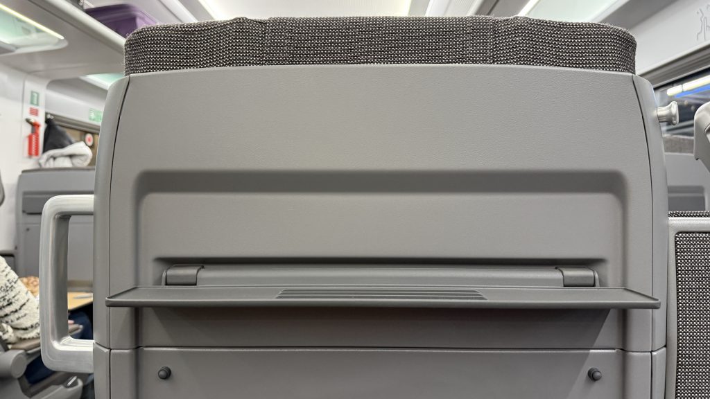 DB ICE L Erste Klasse Tablethalter