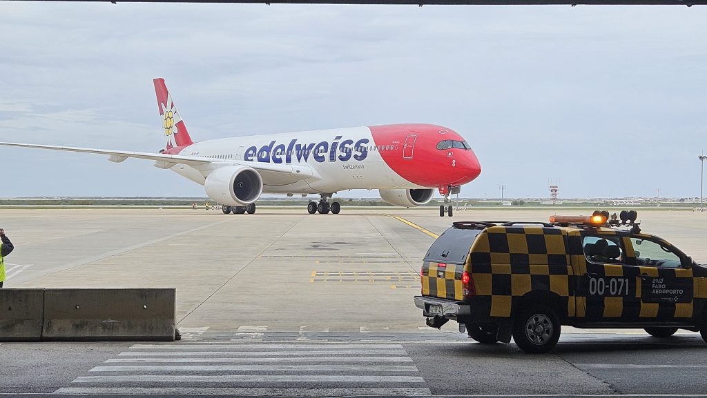 Edelweiss A350 Faro 1