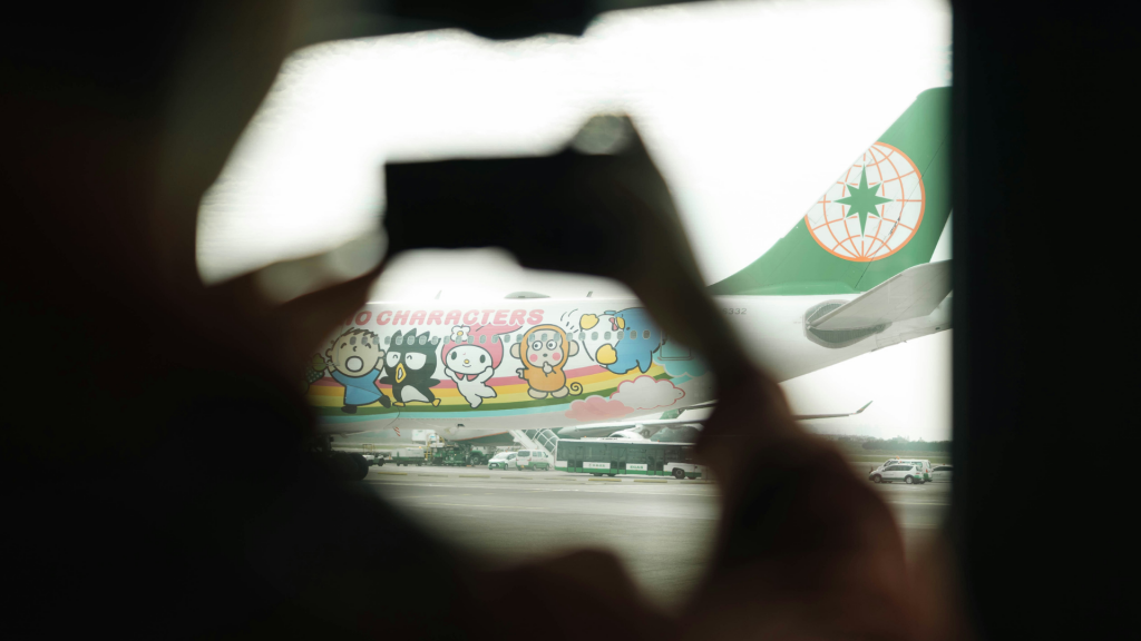 Eva Air Boeing 787 Sanrio